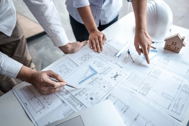 Entwurf & Einreichplanung 3. Detailreiche Baupläne und Architektenbesprechung für Renovierungsprojekte im historischen Café im Stil des Anno-Dazumal.